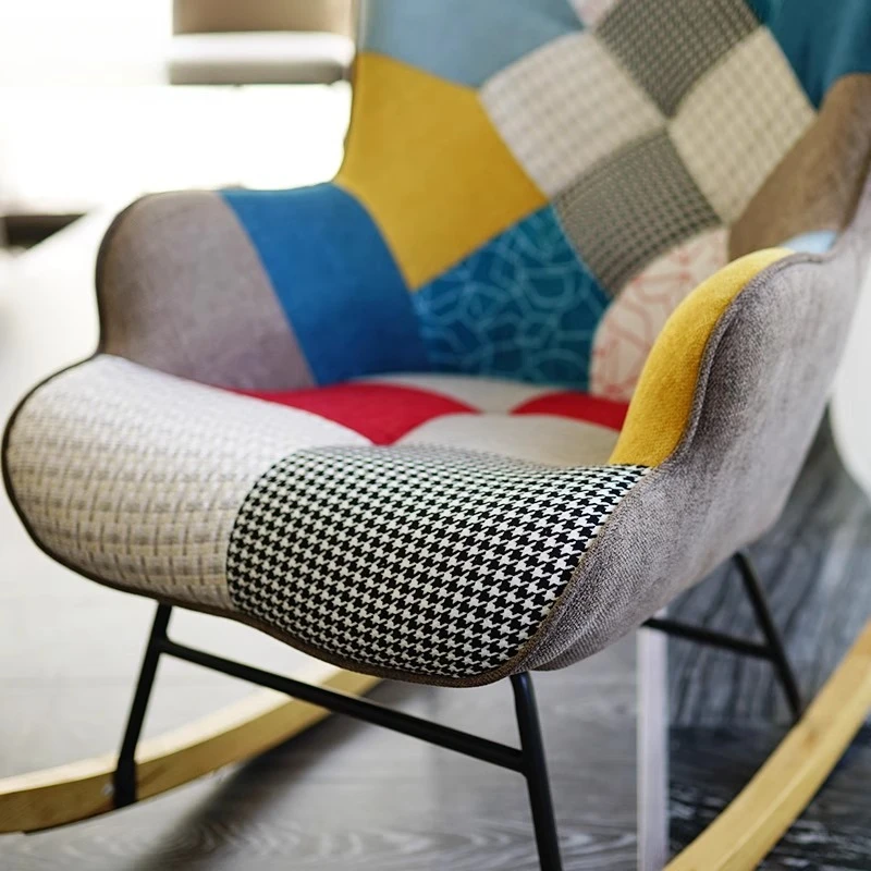 Künstlerischer Freizeit-Schaukelstuhl, Nickerchenstuhl aus massivem Holz, kleiner, abnehmbarer, transportierbarer Balkon-Lazy-Stuhl