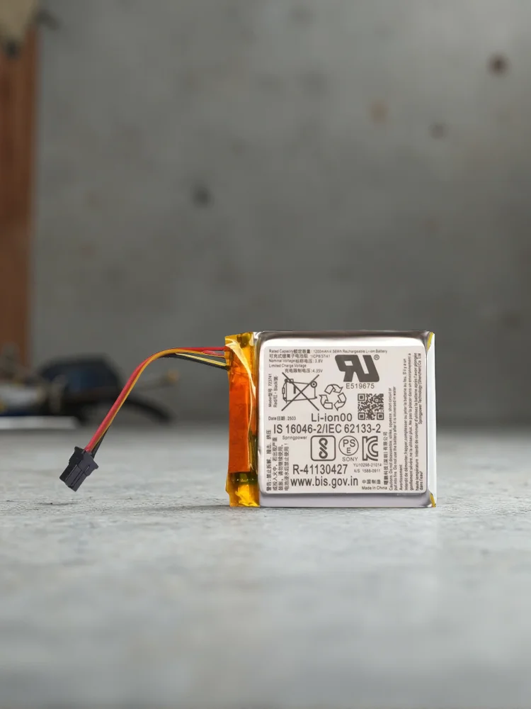 3,8 V, 1200 mAh – bateria zamienna do bezprzewodowych słuchawek Sony WH-1000XM5 i WH-1000XM6, numer modelu 723741. — zdjęcie produktu 7