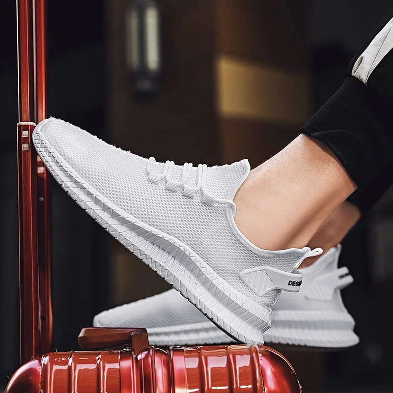 39-47 Ademende loopschoenen voor heren Lichtgewicht vrijetijdsschoenen voor heren Flexibele mannelijke gevulkaniseerde schoenen Platform antislip sneakers