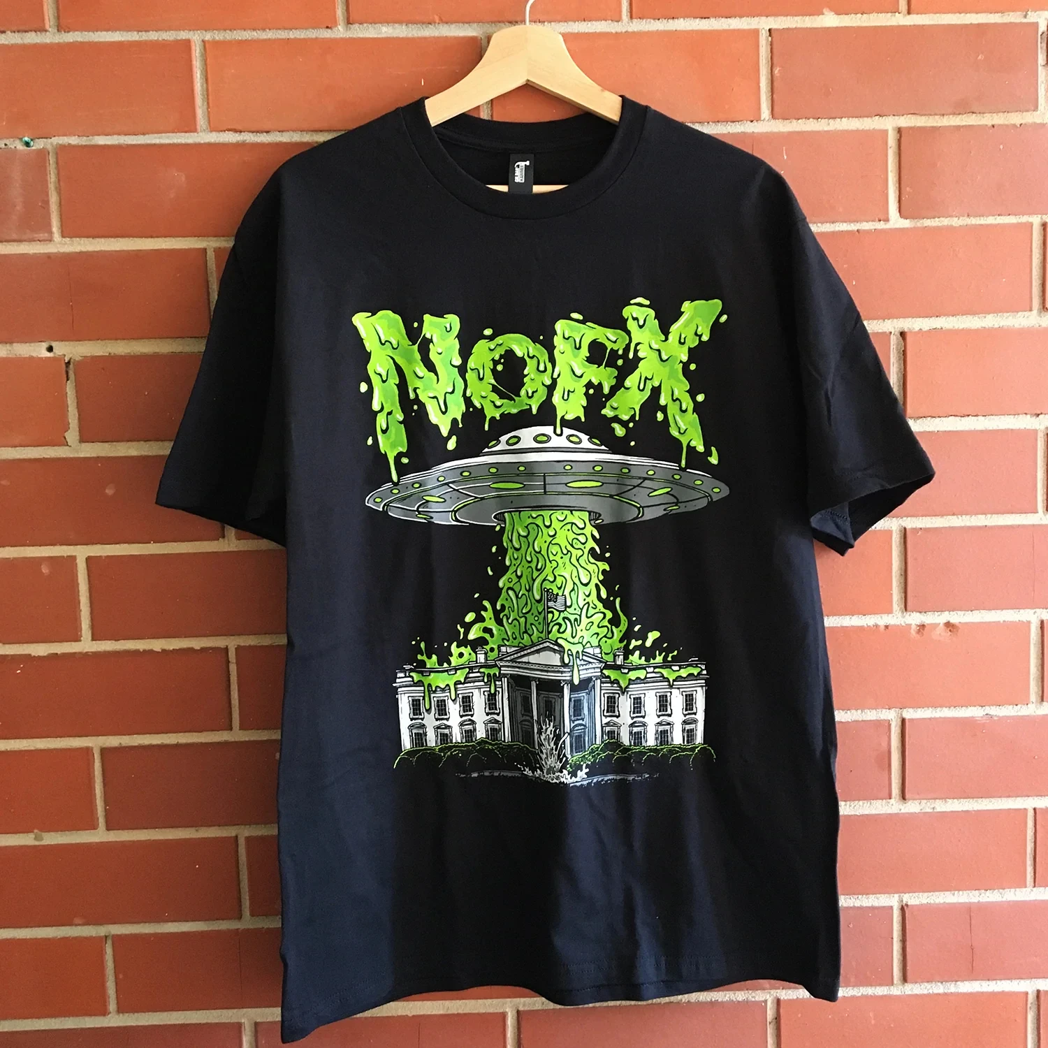 2026 New NOFX Punk Band Album Rock Red Shark Rabbit American Loose Men's and Women's Short-Sleeved T-Shirt