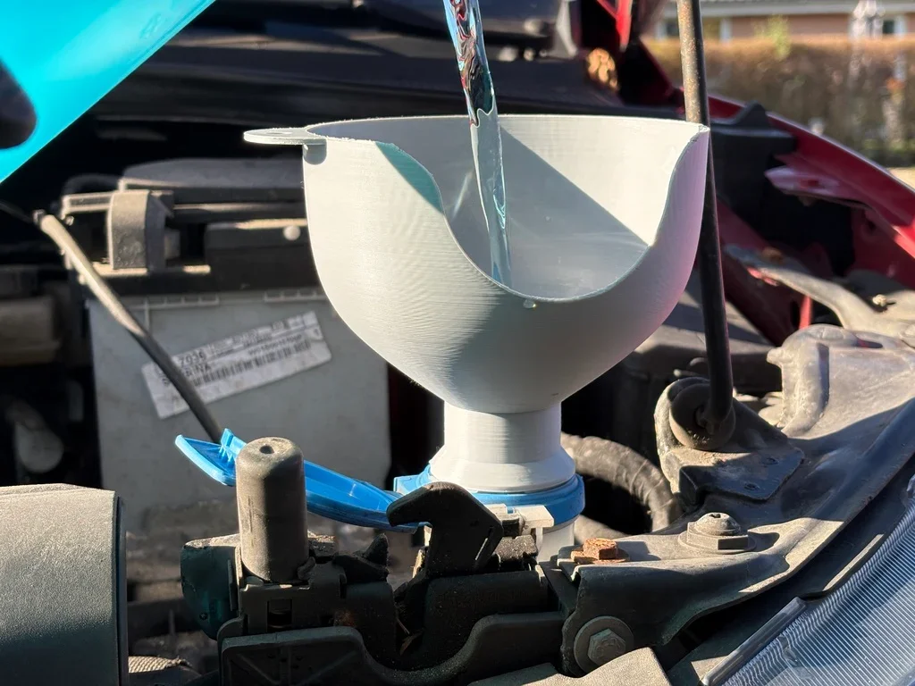 

Заправочная воронка для бутылок с жидкостью для очистки лобового стекла для моделей Volkswagen/Audi/Skoda/Sete, средство для чистки автомобиля, аксессуары для наполнения