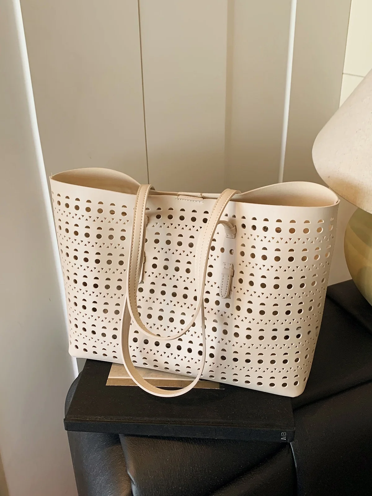 

Большая вместительная полая сумка-тоут, женская модная универсальная сумка-тоут для поездок на работу и работы, сумка на открытом воздухе