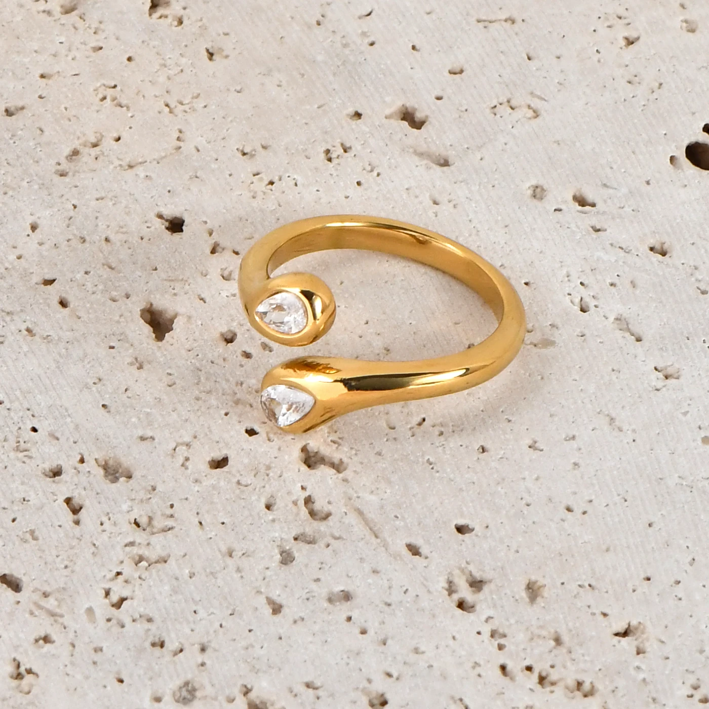 

Open Double Teardrop Zircon Ring Titanium Steel Electroplating 18K Gold
