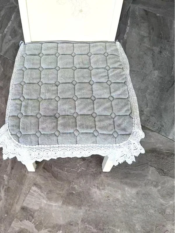 

Modern Simplicity Chair Pad Cushion Autumn Winter Non-Slip Cotton Filled Plush Cushion for Chair Dining Table Home Decor