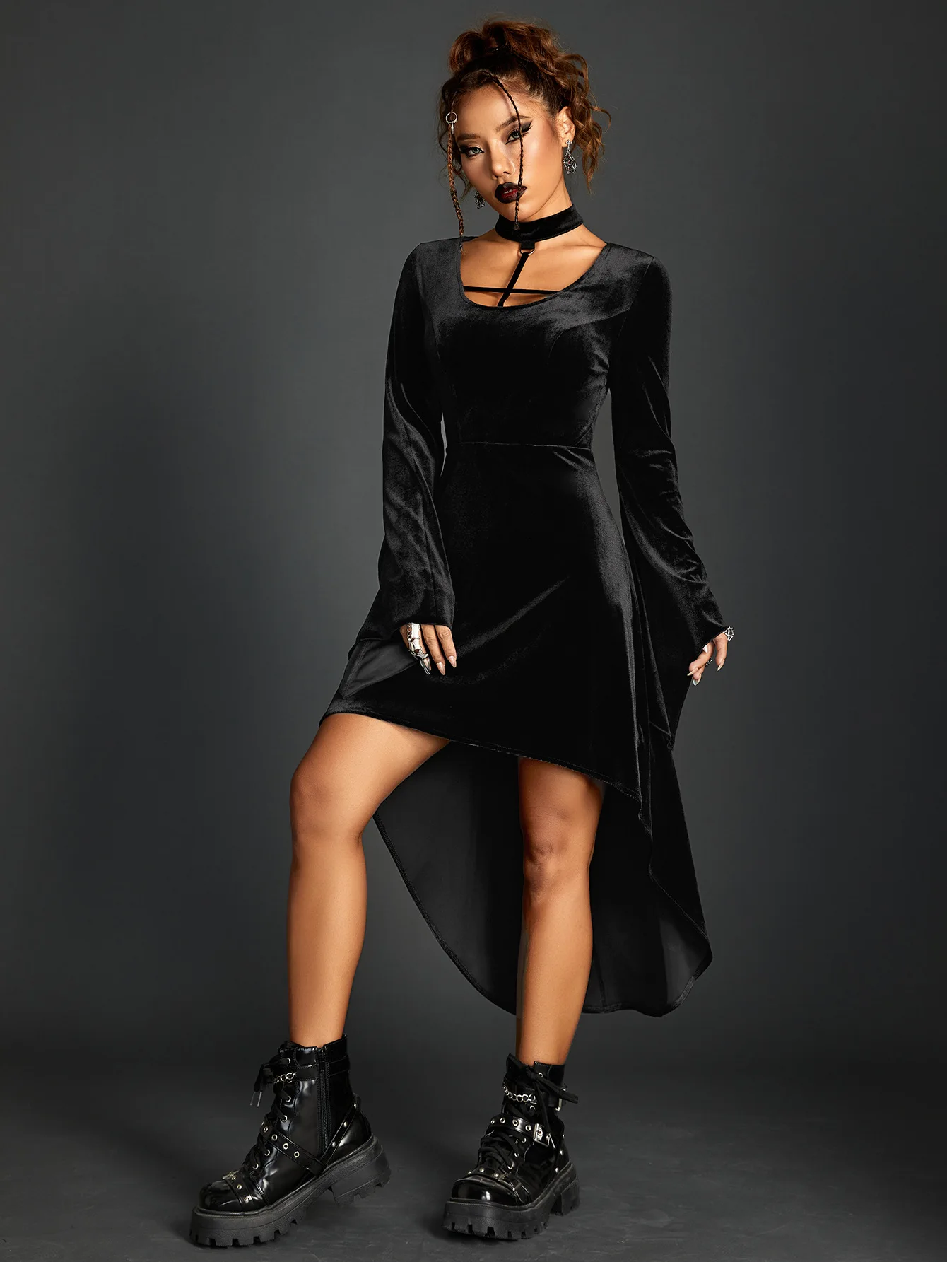 

Gothic Dark Retro Women's Bell Sleeve Metal Hem Irregular Dress