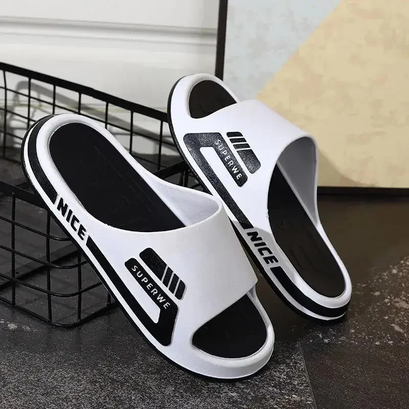 Fashionable Trendy Unique Versatile Men's Slippers 2024 New Arrival Wear-resistant Non-slip Outer Wear For Home Dormitory