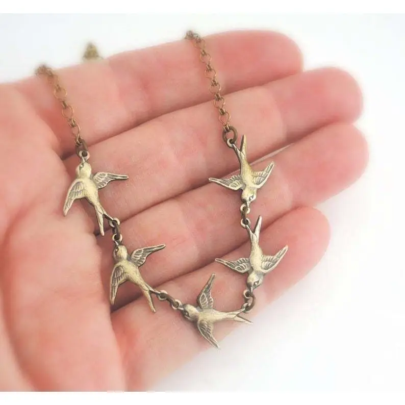 

New Layered Simple Swallow Nelace Alloy Material Cross Chain Faion Jewelry without Brand Registered Trademark