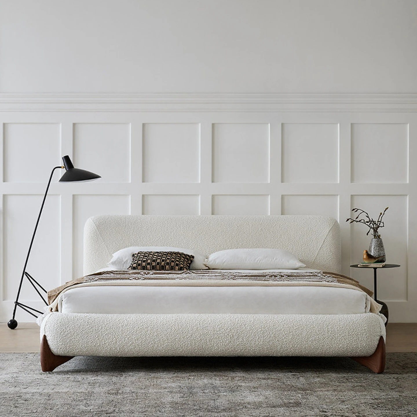 Wabi Sabi antique style, master bedroom double bed, high-end atmosphere, lamb wool fabric floor-to-ceiling bed, walnut color