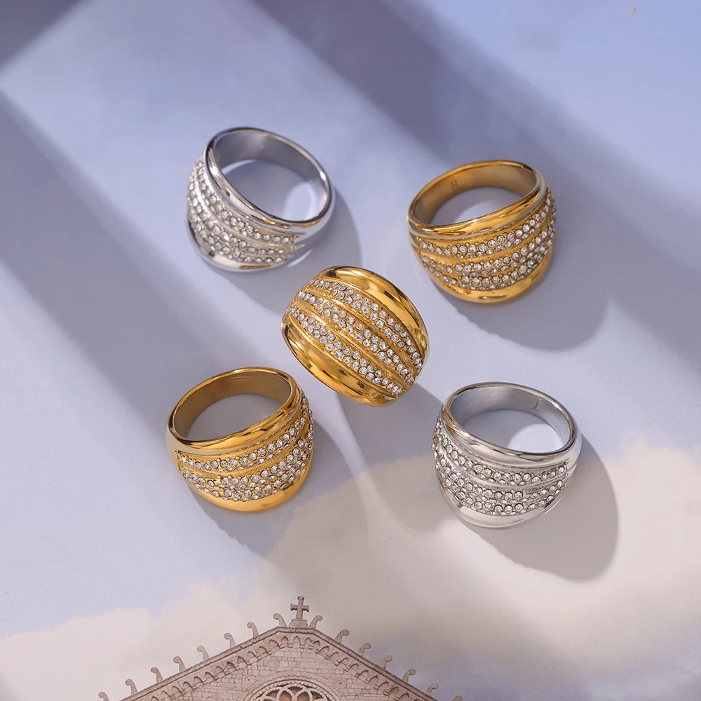 Liora Luxury Rhinestone Rings For Women 316L Stainless Steel Round Charm Wedding Rings Fashion Waterproof Jewelry