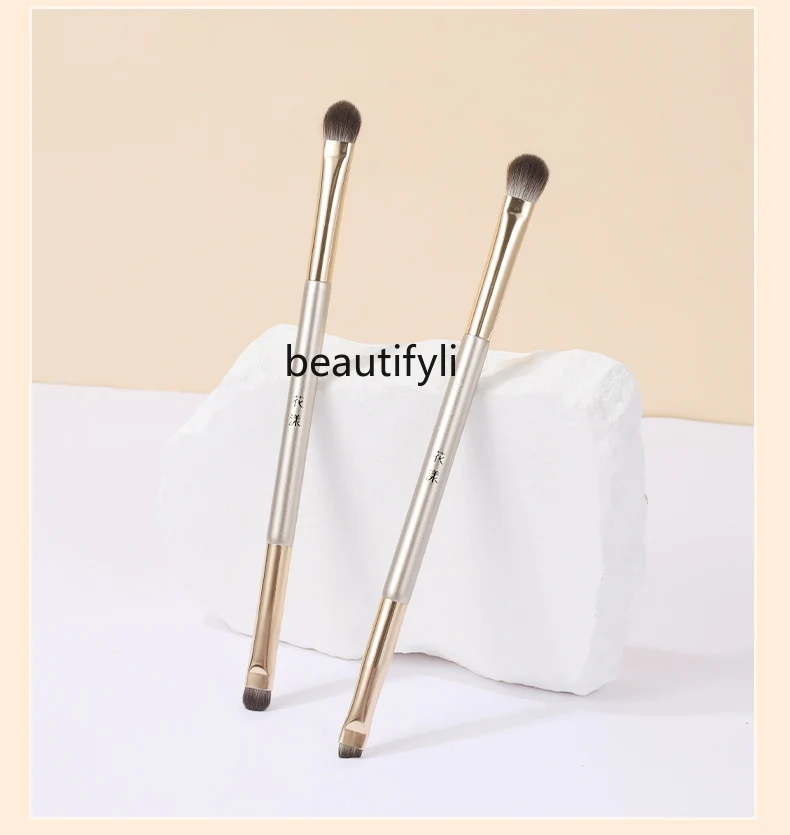 

Double Head Eyeshadow Brush Eyeliner Double Head Brush Portable Eye Makeup Brush