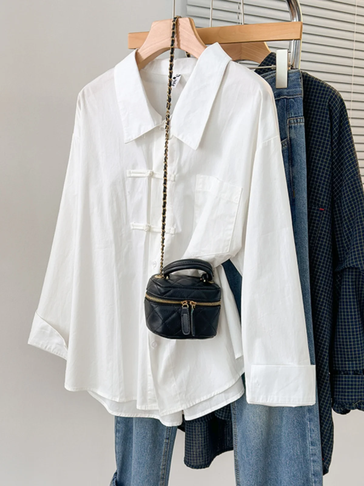 

Ele Chinese Sle Long Sve irt Women's Faion Anti-Wrinkle White High-End Feeling Button up Top Collar Commute