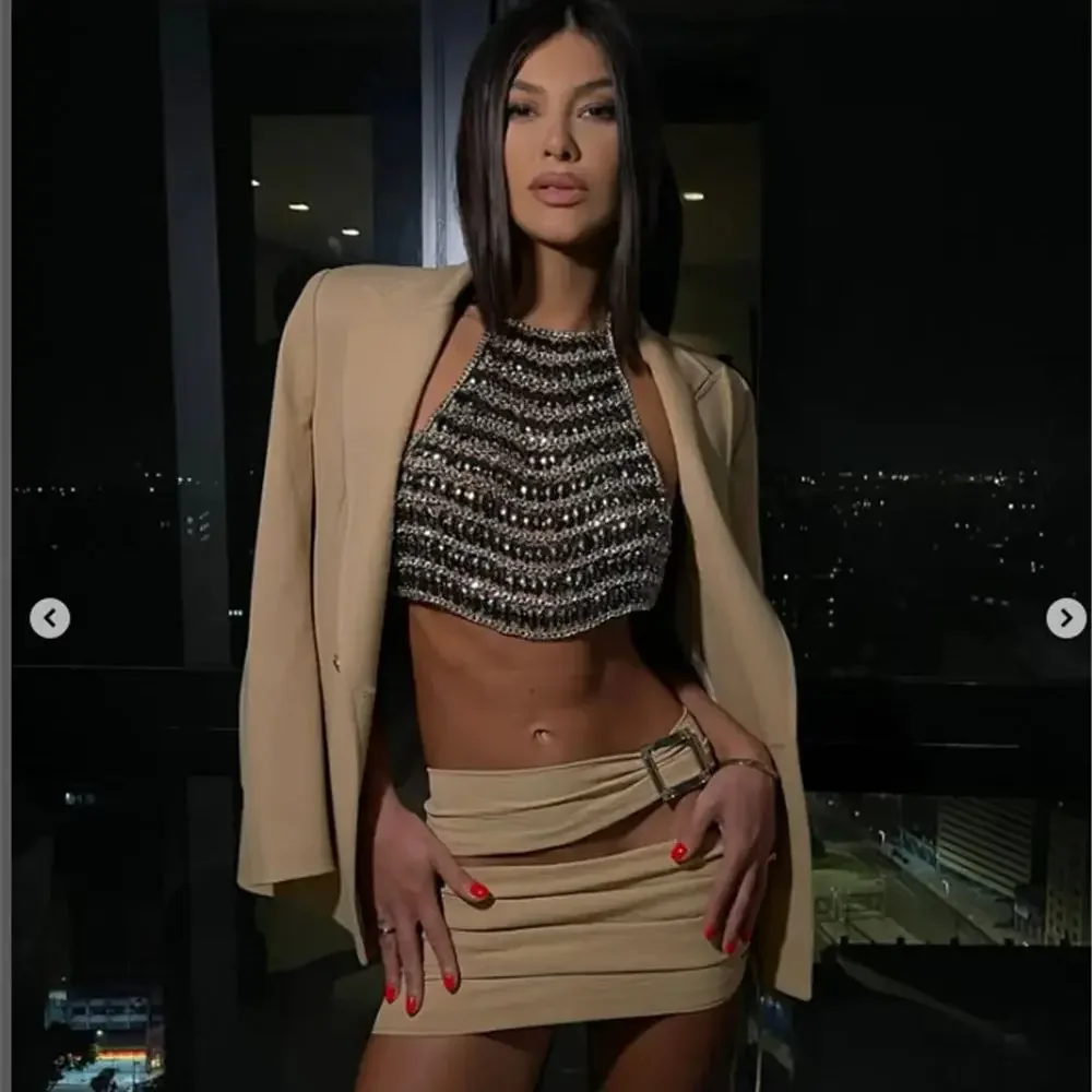 Collana traforata con pietre preziose a forma di diamante in metallo Collana sexy con diamanti tempestati di catena per ragazza calda Top gioielli di moda europei americani