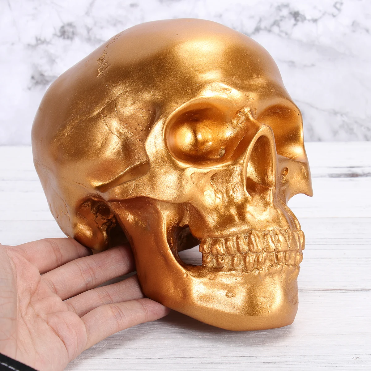 

1pcs Golden Resin Skull Head Piggy Bank Desktop Decoration Halloween Ornament Scary Lightweight Sturdy Money Storage