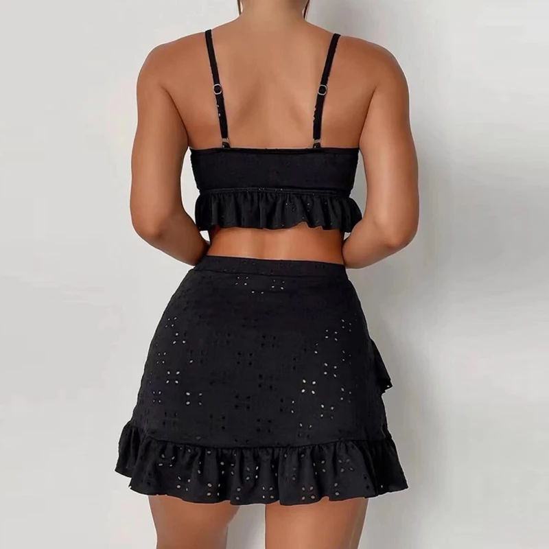 Dames été à lacets trois pièces maillot de bain Sexy couverture en dentelle string Micro avec volants jupes ensemble femmes 2025 couleur unie Bikini ensemble