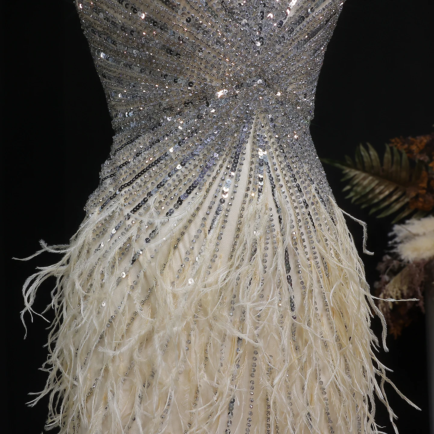 Sharon Said Dubai Luxuriöse Feder-Meerjungfrauenkleider in Silber für Hochzeiten, Blaues Arabisches Abendkleid, Partykleider SS004 Maßanfertigung – Detail 10