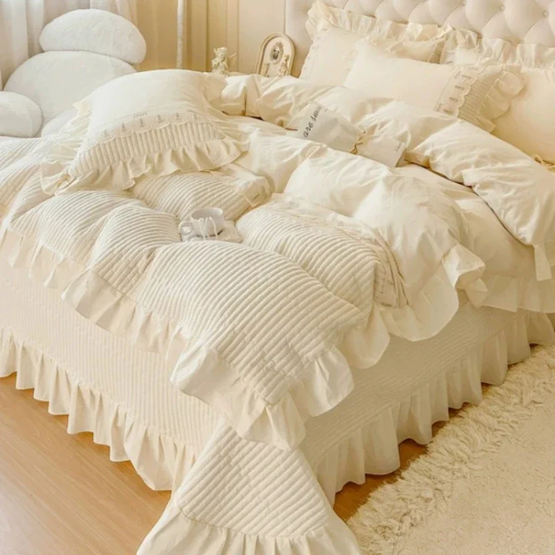 French Style Light Luxury High-end  Style Bedroom Cotton Bed Four Piece Set with Ruffled Edge Duvet Cover and Cotton Bed Cover