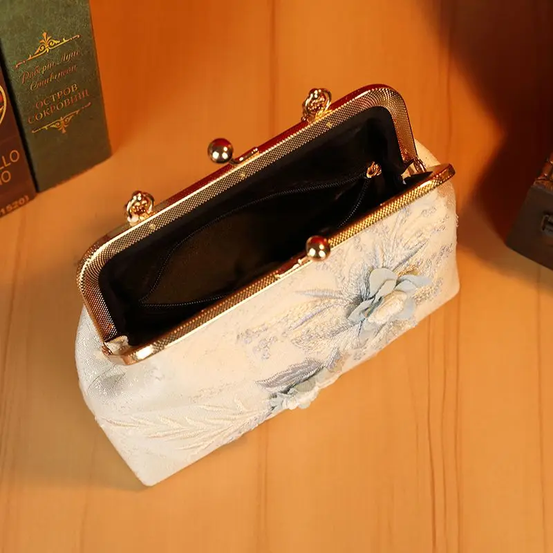 

Original Heavy Industry Flower Lace Mesh Celebrity Handbag Ancient Cheongsam Banquet Bag Rhinestone Premium Women's Bag Simple