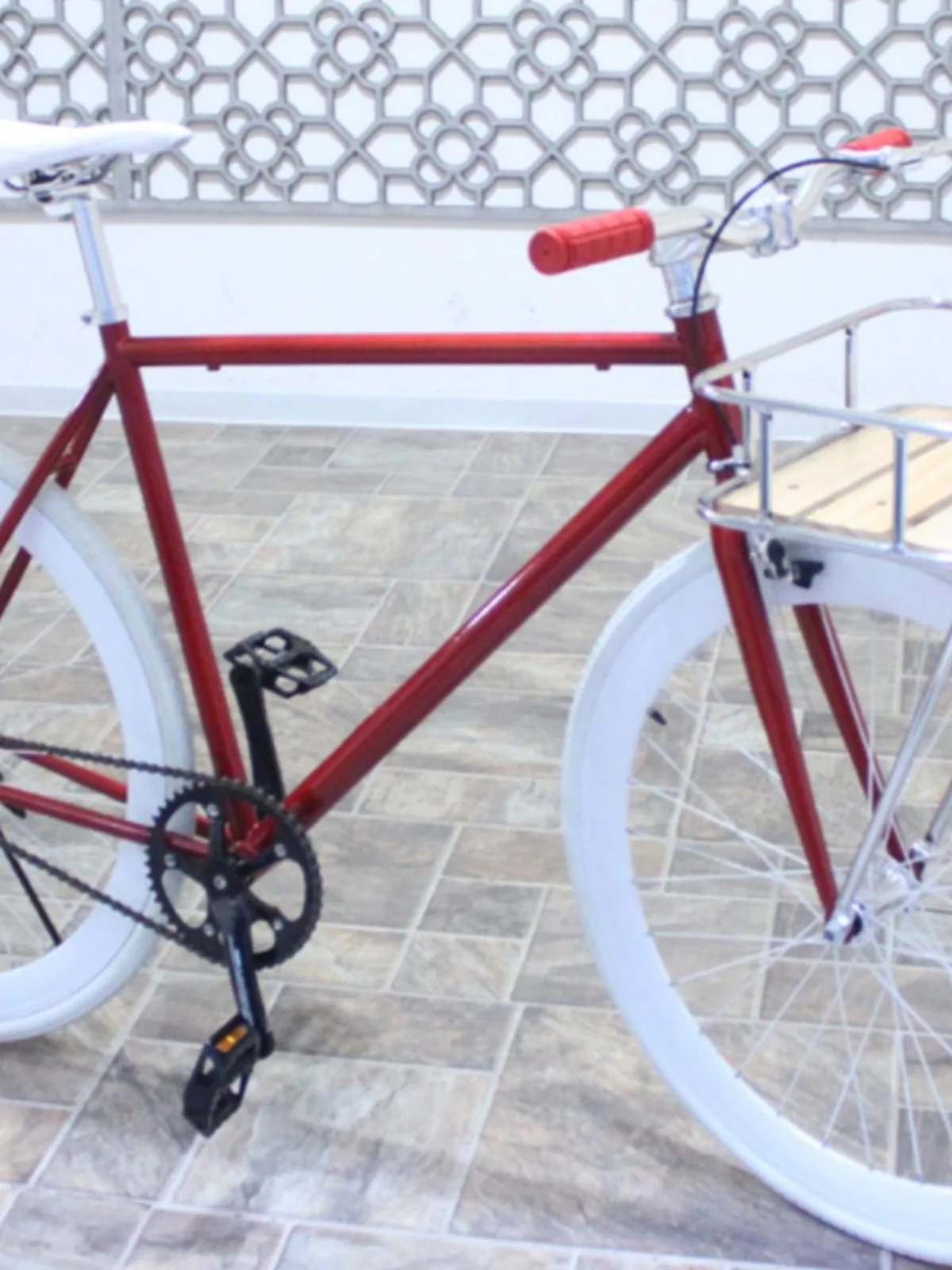 

Retro Wooden Bicycle Basket Slightly Heavy Metal Medium Size Bike Basket Changing Brand