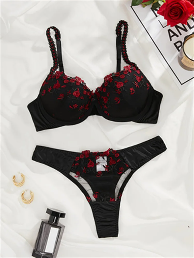 Sexy Women Lingerie Steel Ring Bra and Panty Set Red Floral Embroidery Lace Lingerie Intimate Seamless Underwear Three-point Set