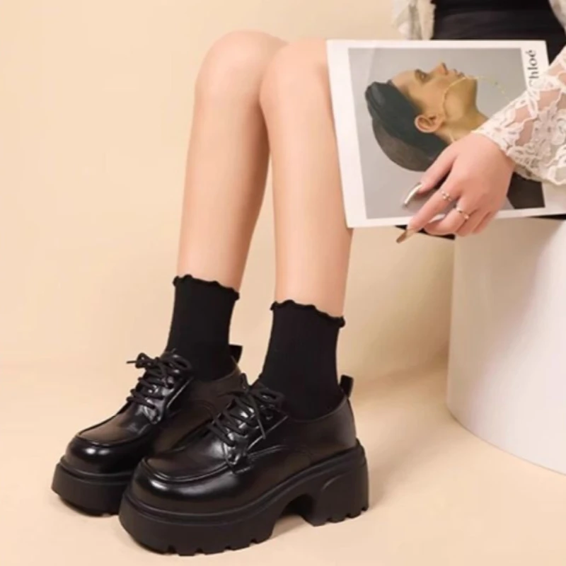 Vielseitige Damen-Loafer in Schwarz, Neuauflage 2026, mit klobiger Sohle im britischen Stil, weiche, bequeme Lederschuhe für den Alltag