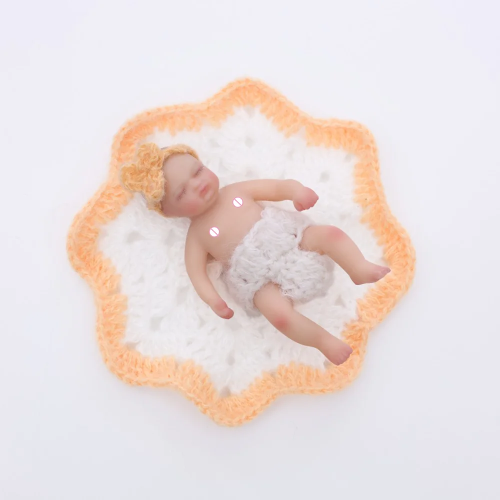 4인치 클로베이 미니 실리콘 인형 귀여운 전신 소프트 실리콘 리본 인형 실물 같은 촉감 수제 장난감 어린이 선물