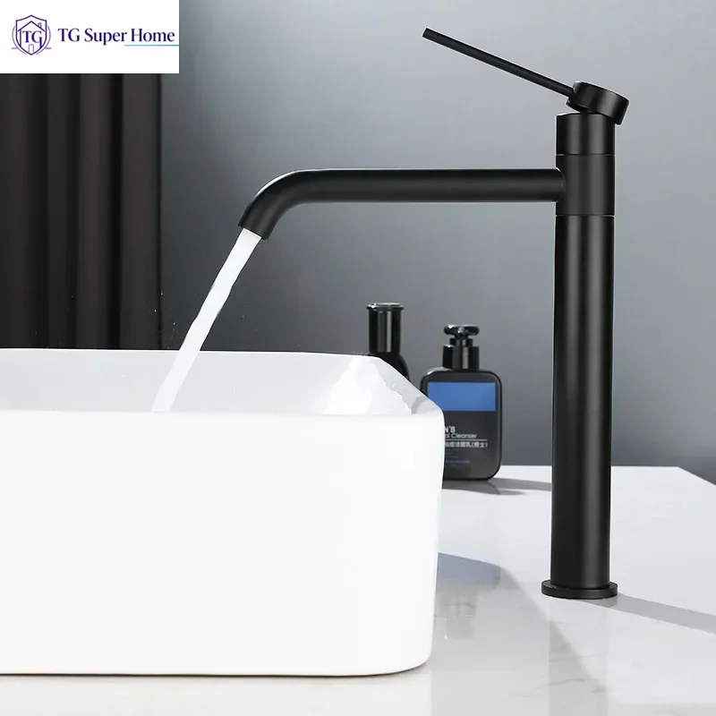 Black Stainless Steel Washbasin Faucet Deck Mounted Hot And Cold Water Mixer 360 ° Rotation Tap