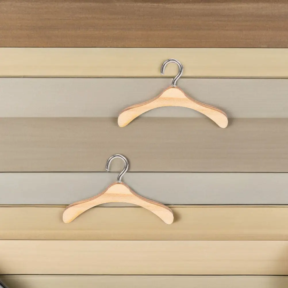 

20Pcs 4.5cm Solid Wood Miniature Clothing Hangers for Dollhouse Wardrobe Organization Natural Grain Elegant Display Compact Safe