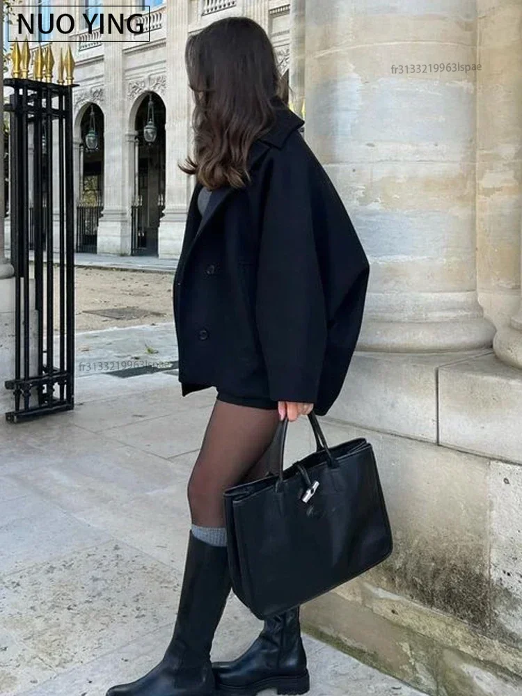 سترة صوفية عصرية للنساء لربيع 2025 معاطف نسائية بأكمام طويلة واحدة الصدر أنيقة كبيرة الحجم ملابس خارجية أنيقة للشارع