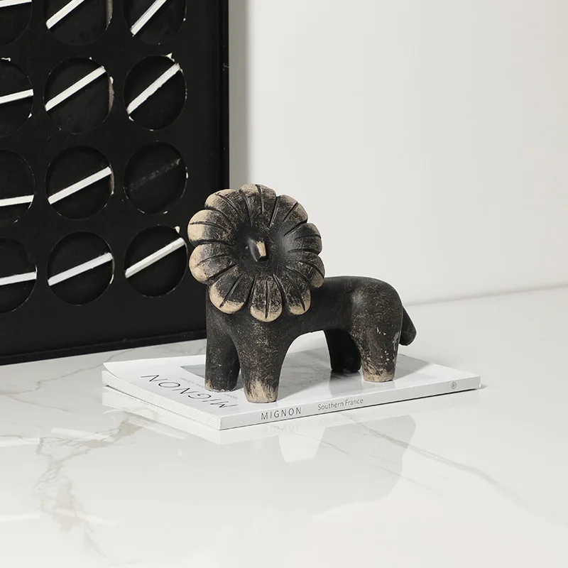 Wabi-sabi retro style abstract animal sun lion ornament, homestay  bookcase home desktop creative crafts