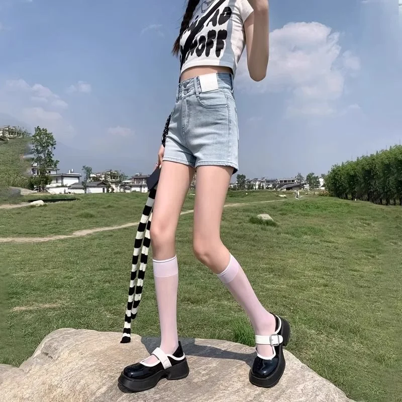 

Retro Versatile Denim Shorts for Women 2025 New Distressed Double-button High-waist Elastic Hip-covering Hot Pants