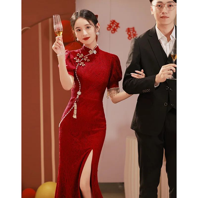 

Long Burgundy Qipao Vintage Mandarin Collar Hight Split Cheongsam Elegant Lace Short Sleeve Celebrity Banquet Dress Vestidos