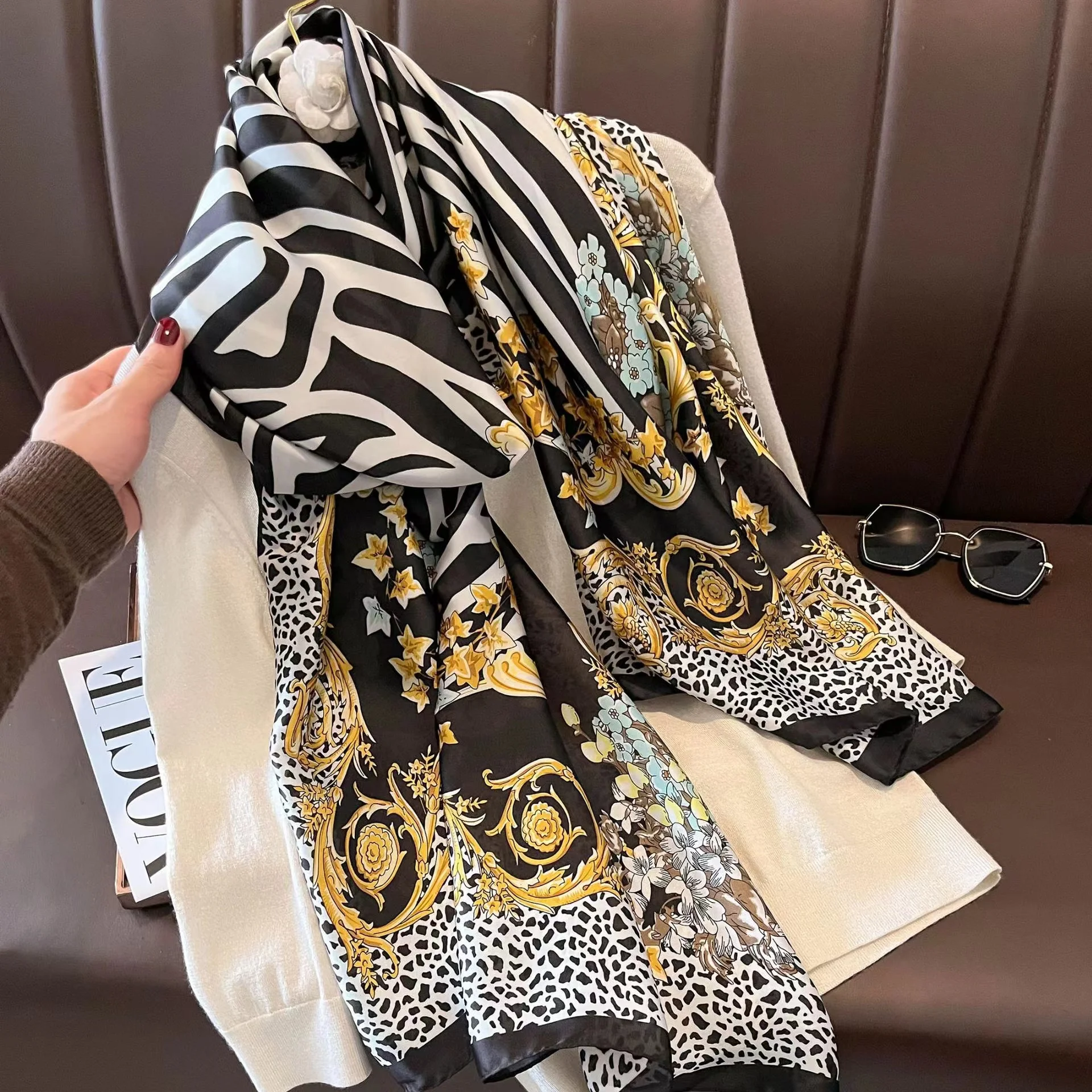 180X90CM Luxury Brand Fashion Summer Women Soft Silk Scarves Female Shawl Foulard Ladies Muffler Beach Wrap Bandanna Pareo beach