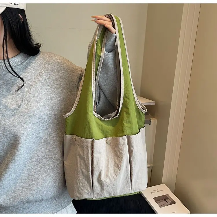 

Large Capacity Commuting Niche Shopping Shoulder Bag for Women 2025 New Korean Tote Bags for Women
