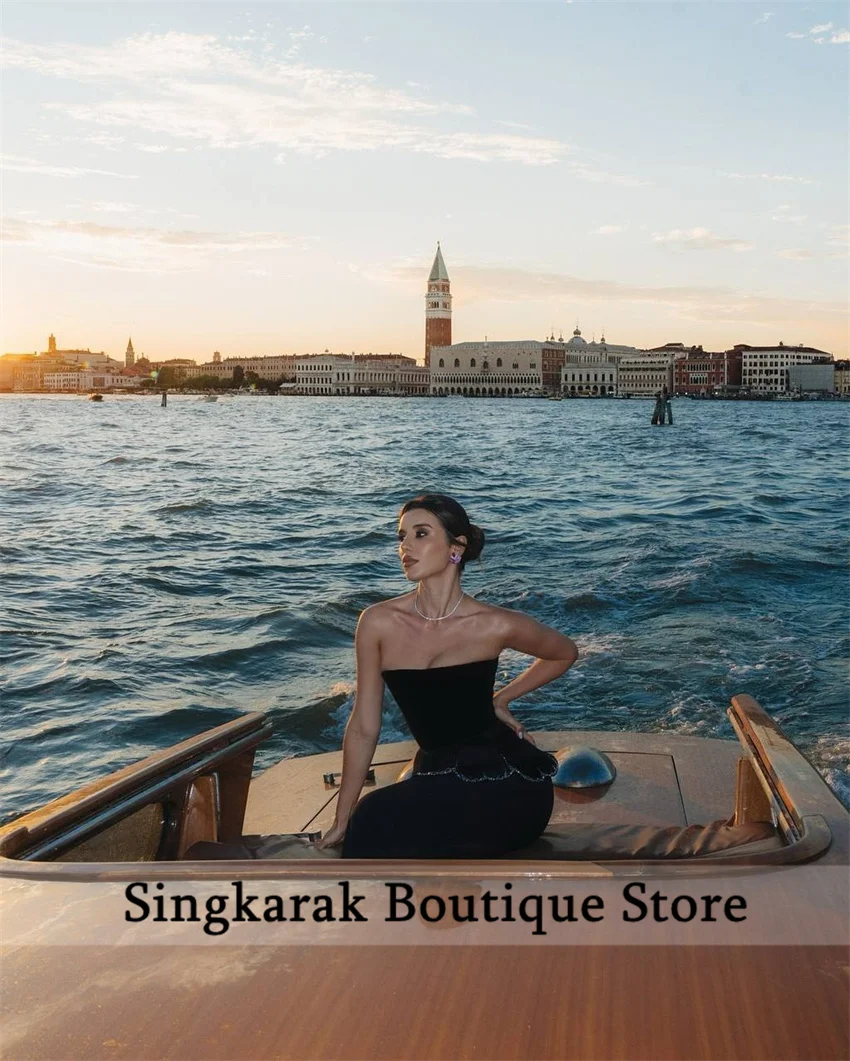 فساتين سهرة حورية البحر سوداء طويلة مخصصة للمناسبات الخاصة بدون حمالات بطول الأرض خرز للحفلات الراقصة 2025