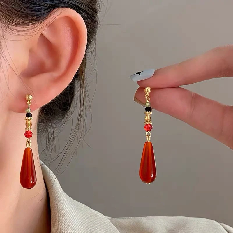 Chinese Style Hanfu Ethnic Earrings Fashion Red Water Drop Pendant Ear Clip Buckle Long Classical Retro Eardrop Jewelry Gift