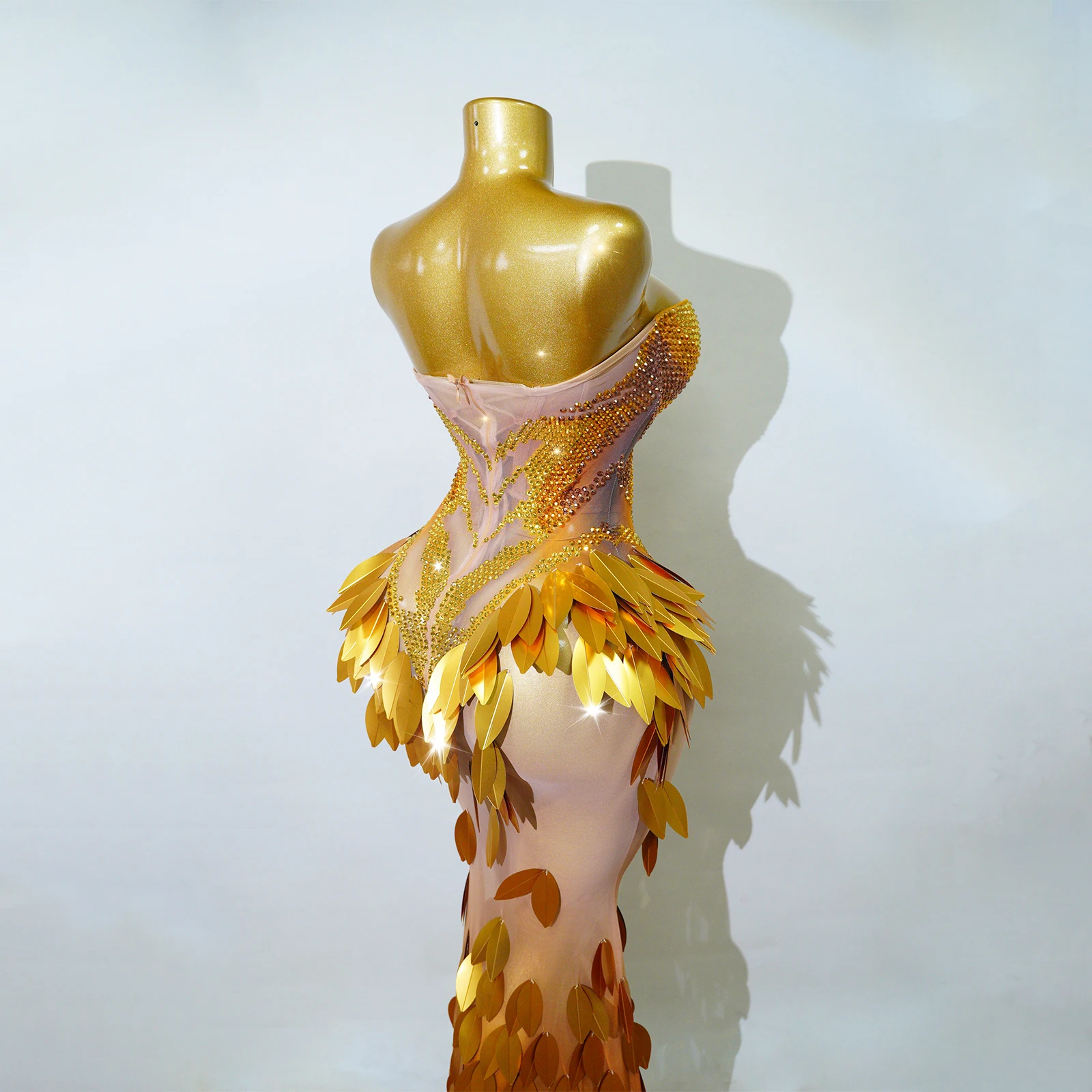 

Luxurious Ladies Sexy Strapless See-through Mesh Long Dress Shiny Gold Rhinestone Sequin Evening Gown Nightclub Dance Costume