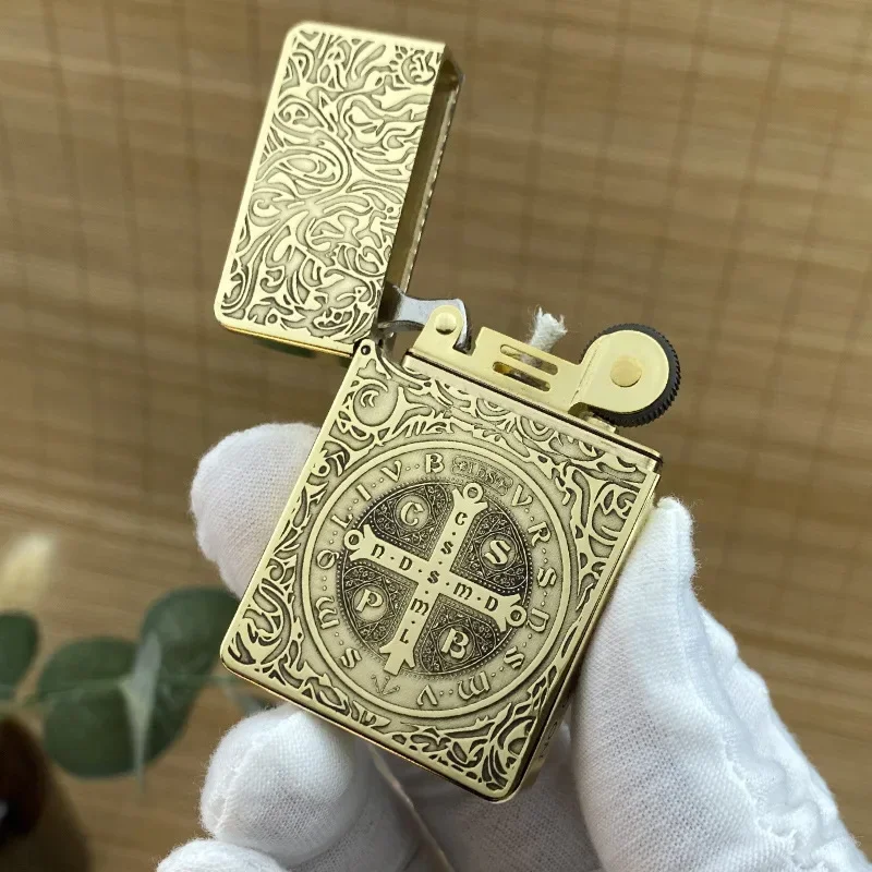 Zorro Kerosene Brass Lighter Ultra-thin Creative Personalized Engraved Tang Grass Constantine Grinding Wheel Retro Lighter