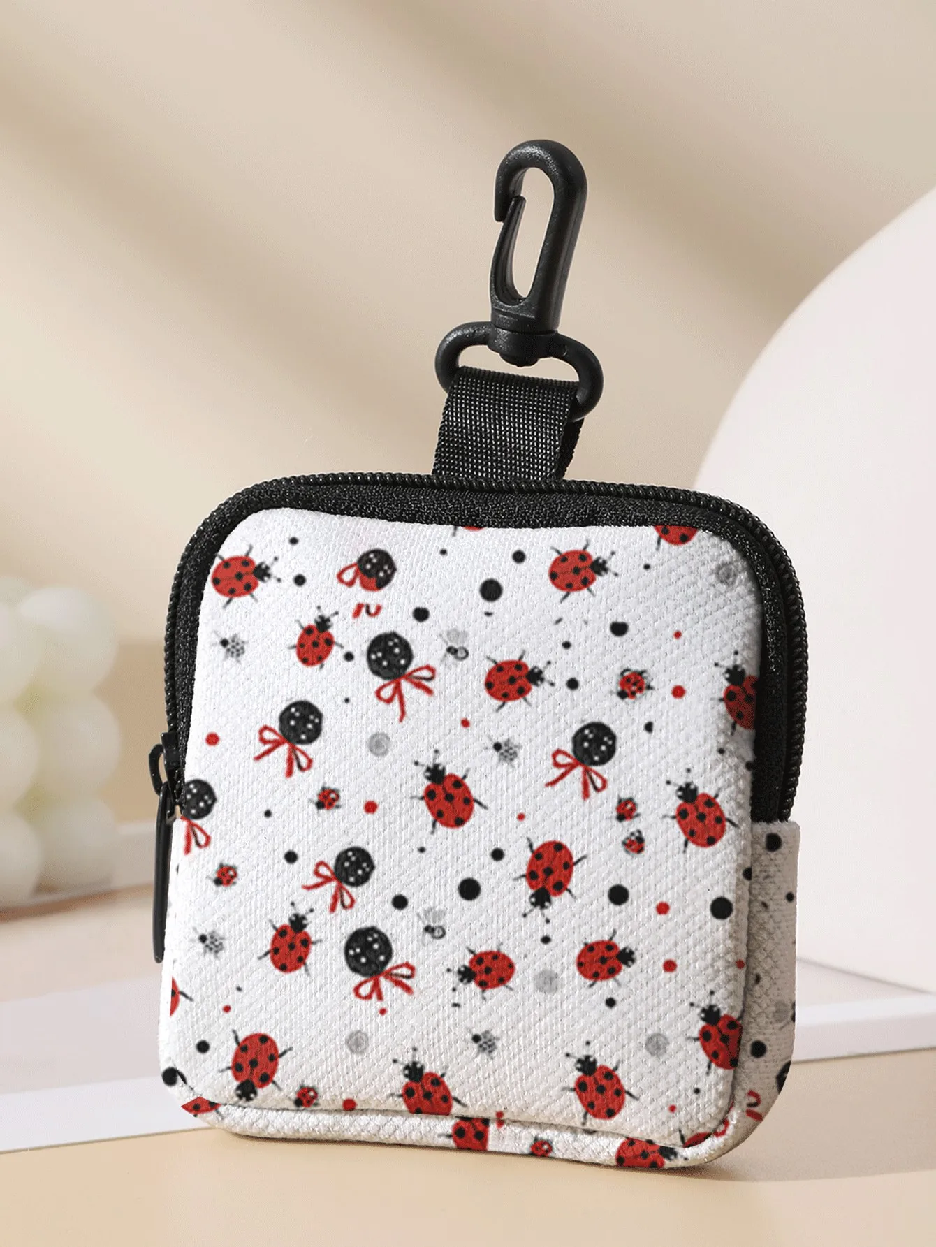 1pc, Portable coin purse with ladybug patterns, small storage bag for coins and accessories