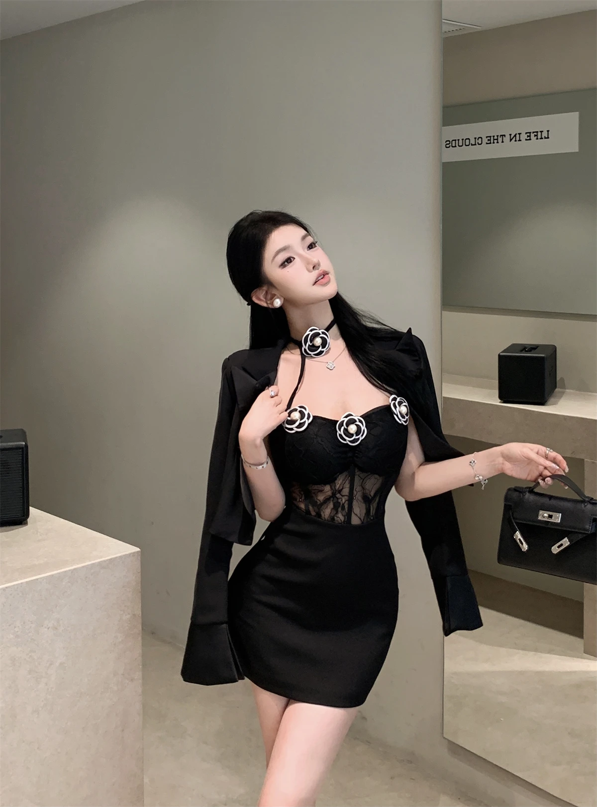 

2024 New Autumn and Winter French Style Elegant Contrast Color Flower Halter Neck Tube Top Skirt Blazer Two Piece Set Outfits