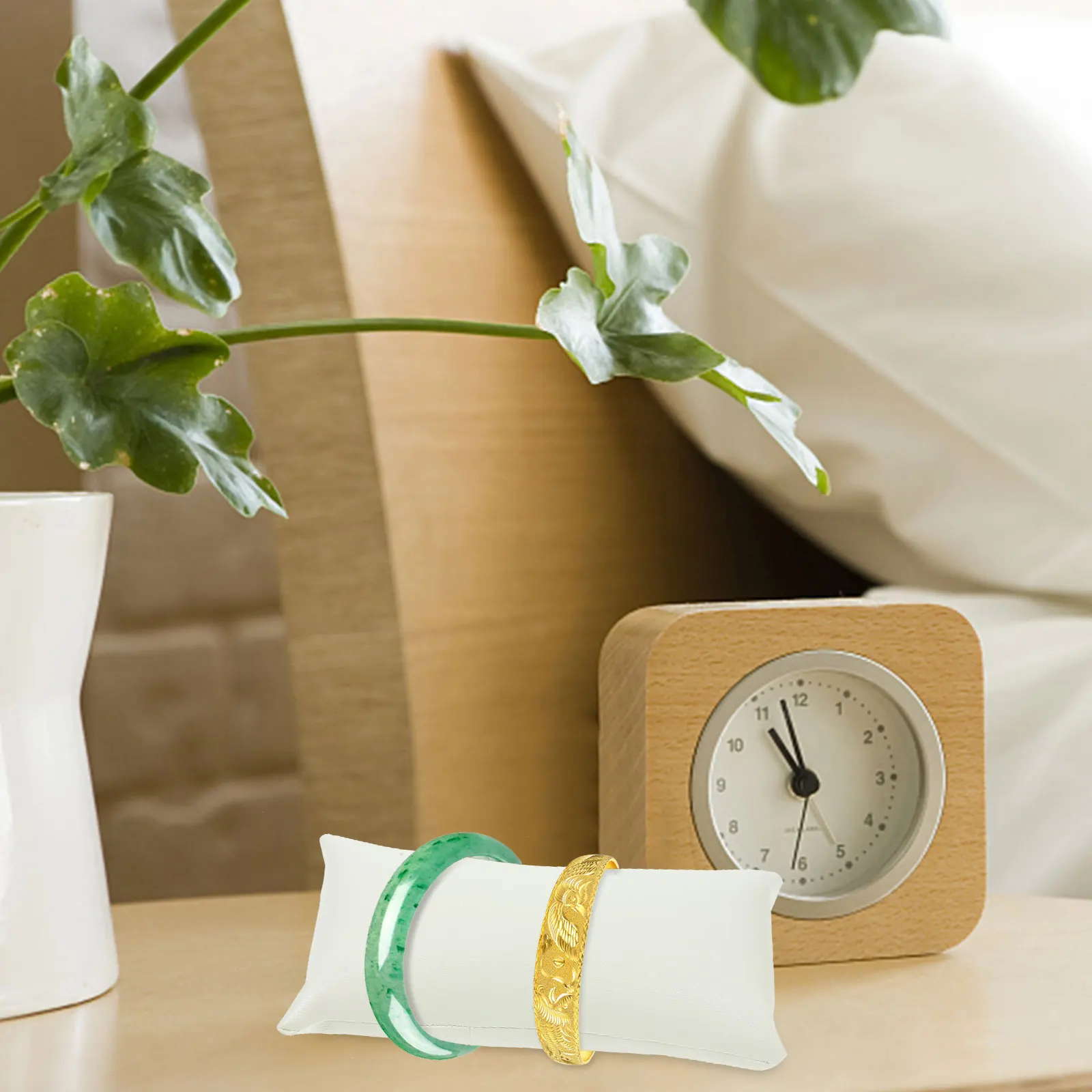 

Watch Pillow Display Bag White PU Watch Cushion Bracelet Supporting Desk Organizer Storage Pads Jewelry Holder Box