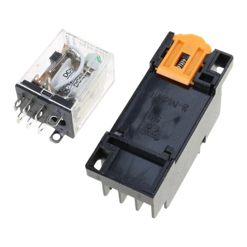 Relè intermedi 12V 10A con piccoli relè elettromagnetici con base presa