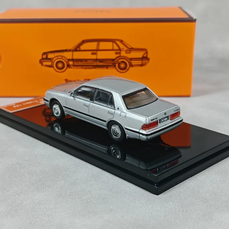 GCD 1:64 Crown JZS155 Royal Saloon 3.0 Alloy Car Diecasts & Toy Vehicles Car Model Miniature Scale Model Car For Children