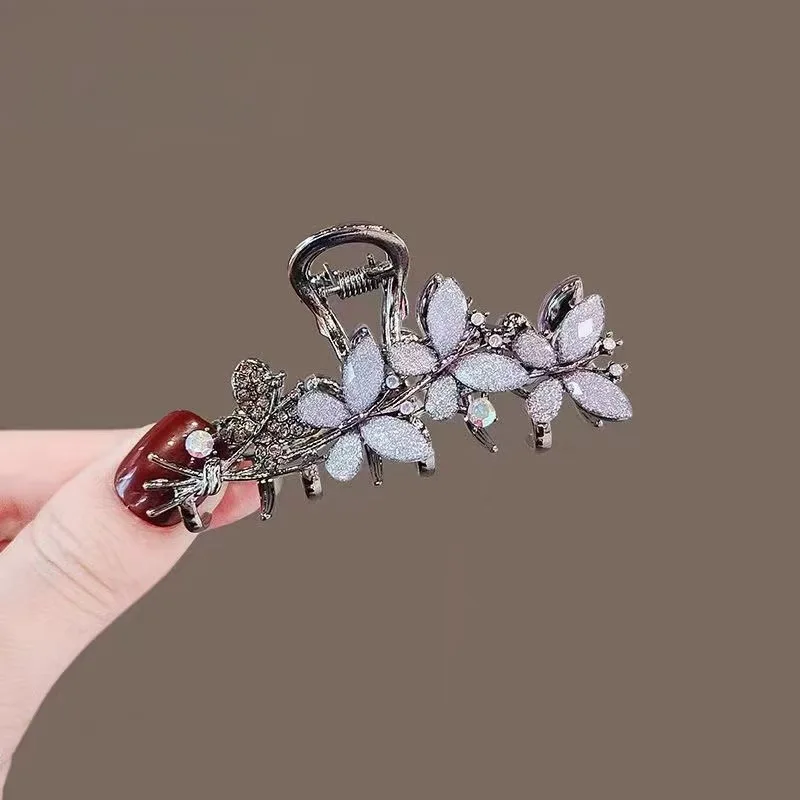 Feenhafte Strass-Schmetterlings-Haarspange, hochwertige Damen-Haarspange für den Hinterkopf, halbgebundener Haargriff, mittelgroßer Haarschmuck im koreanischen Stil – Detail 7