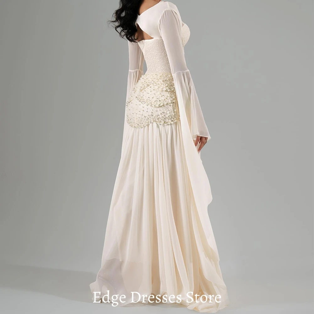 Glitzerndes Abendkleid mit Perlen und Kristallen, maßgeschneidertes, herzförmiges, langärmliges Spitzen-Abschlussballkleid aus Chiffon für besondere Anlässe