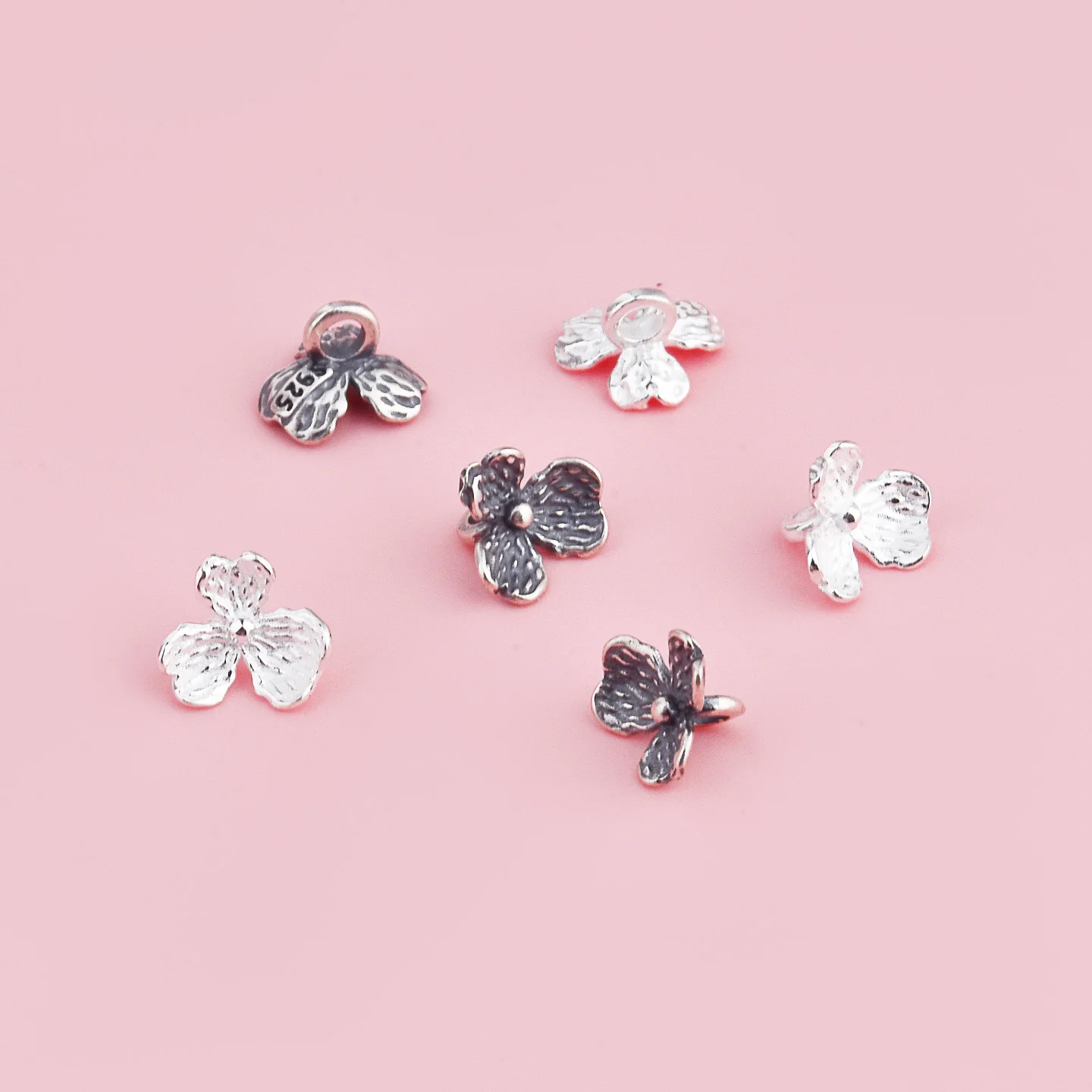 S925 pure silver, textured pattern three-leaf flower asymmetrical button, handmade DIY stringing bead bracelet accessory