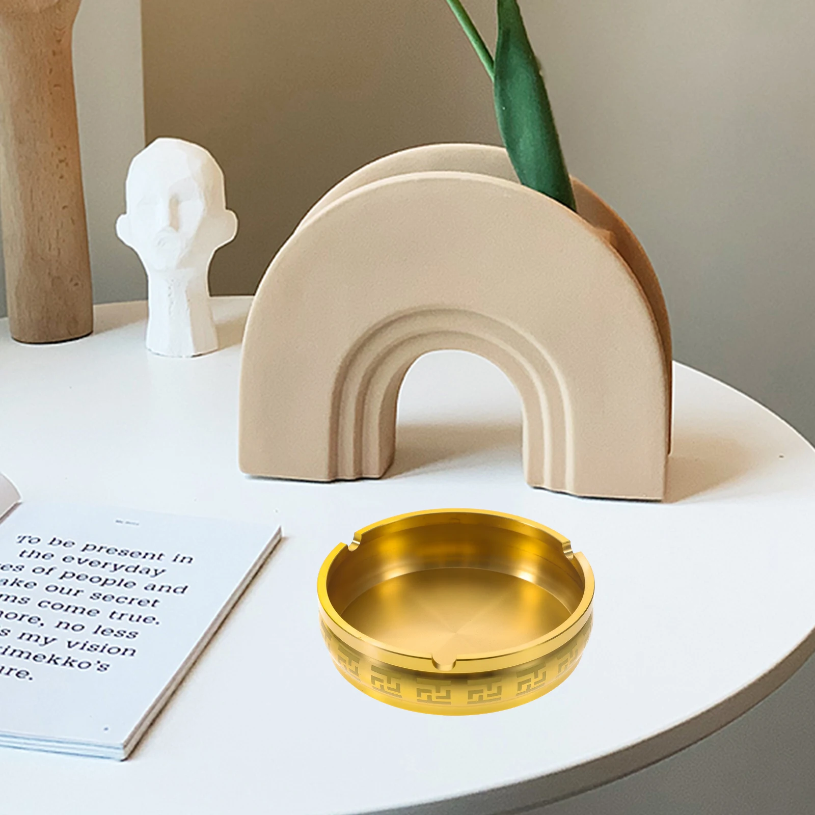 

1pc Back-texture Ashtray Brass Small Holder Home Office Desk Decor Easy Clean Metal Round Household Ashtray