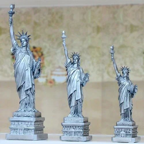 Hand-made Resin Crafts American Statue of Liberty Building Model Home Office Decoration 2 Color 3 Size