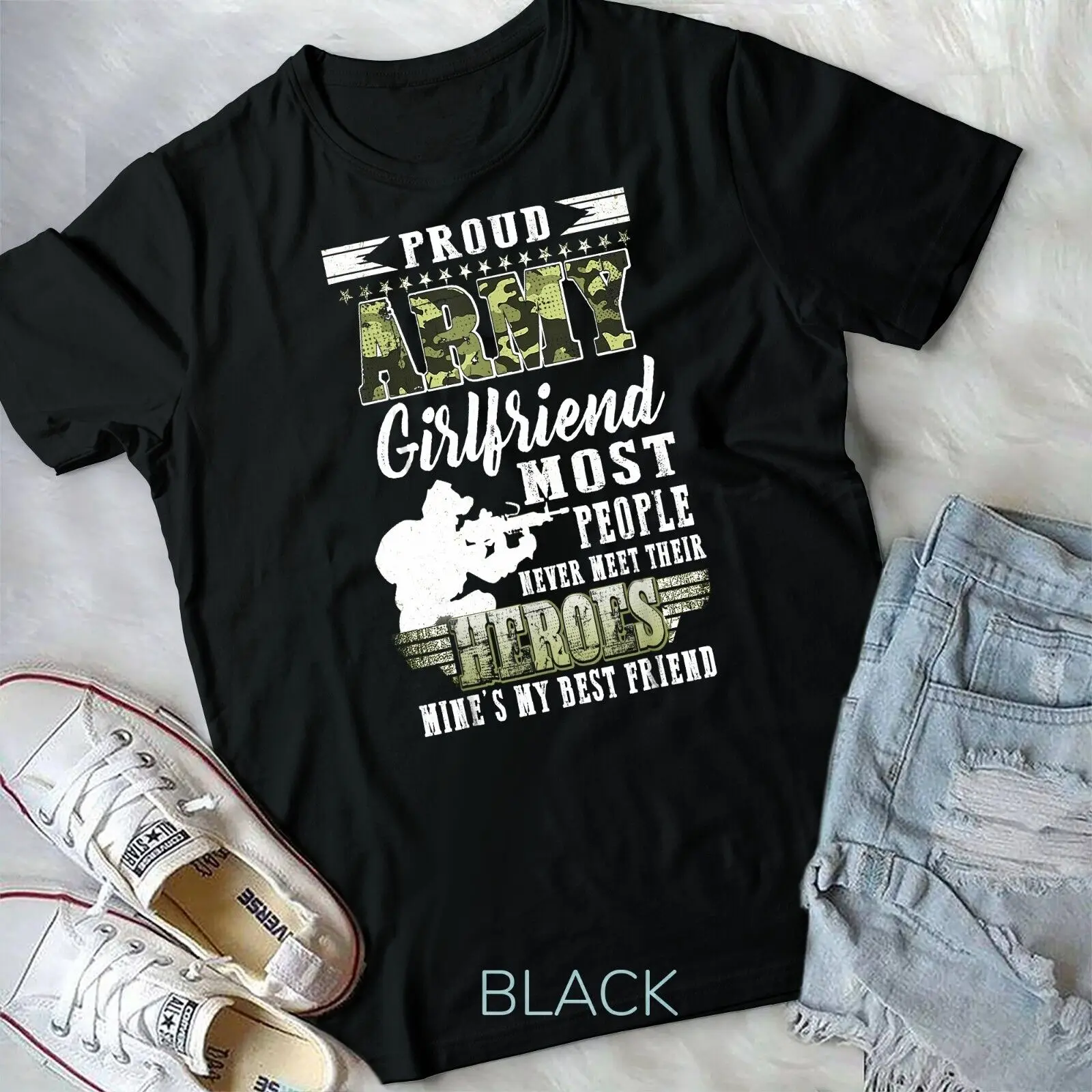 

Proud Army Girlfriend Most People T-Shirt Unisex T-shirt