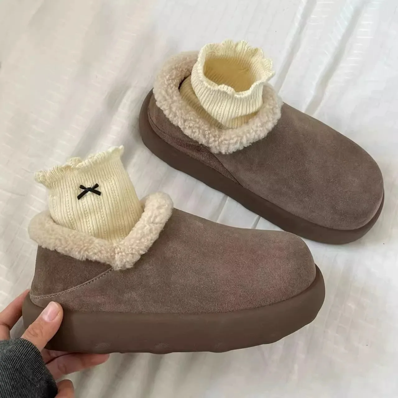 

Winter New Style Women's Fur Leather Snow Boots Thick Bottom Warm Cotton Shoes Two-Way Wear Bean Bean Shoes Slip-On Boots