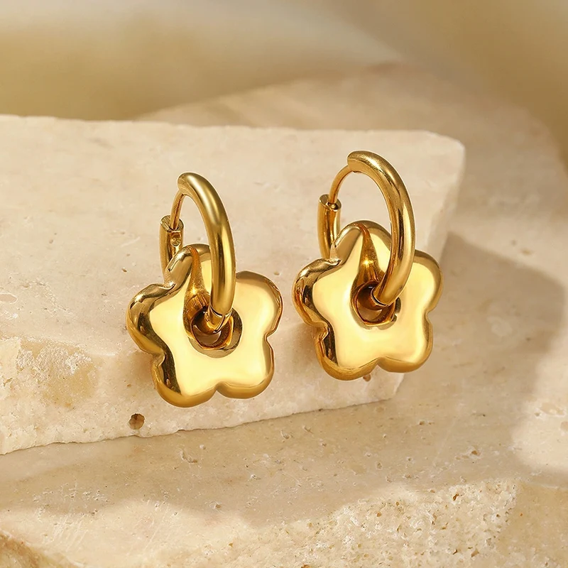 EILIECK 316L Acero inoxidable flor de Metal pendientes pequeños con hebilla para oreja para mujer encanto moda 18K PVD plateado joyería impermeable